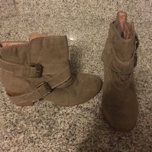 Ankle booties